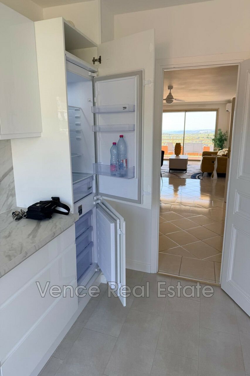 Appartement à louer, 85m², Vence