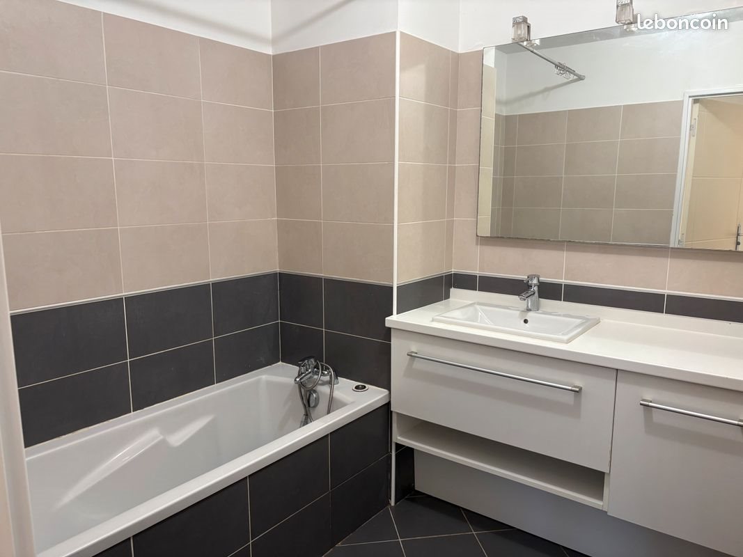 Appartement à vendre, 69m², Lyon 8ème