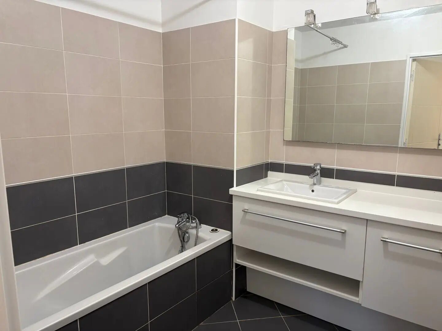 Appartement à vendre, 69m², Lyon 8ème
