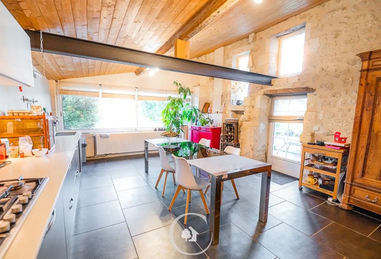 Maison à vendre, 215m², Grézillac