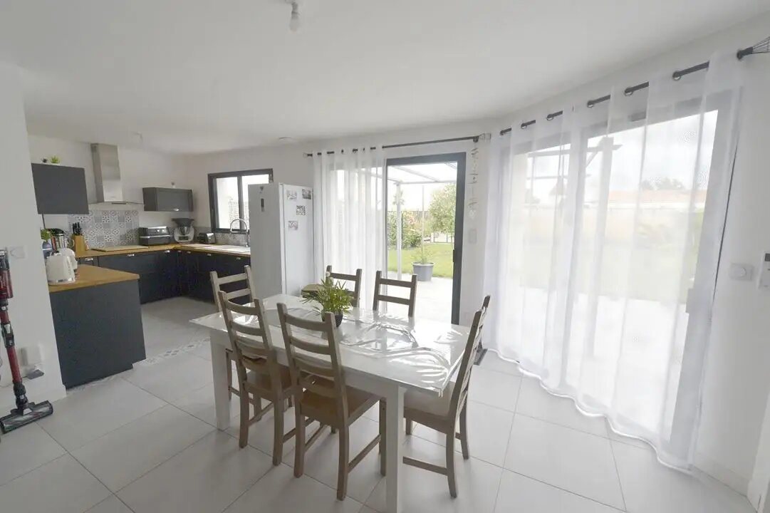 Maison à vendre, 107m², Semussac