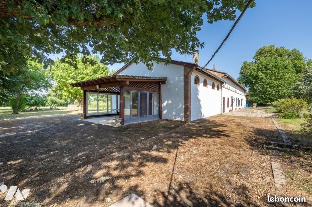 Maison à vendre, 340m², Belberaud