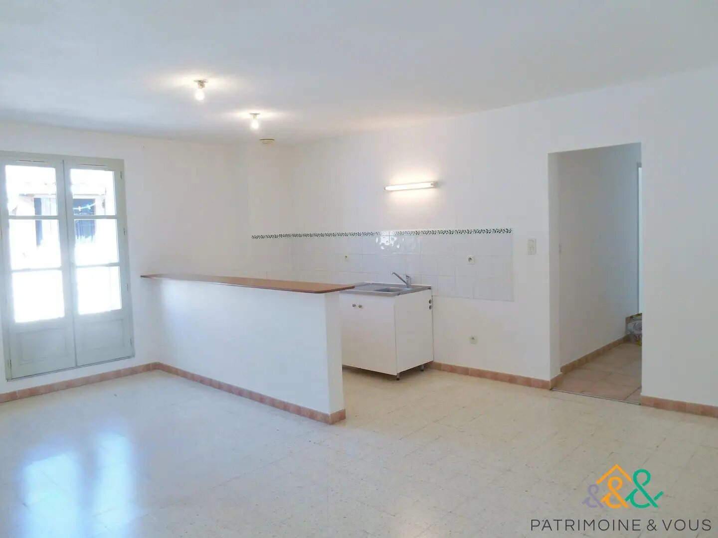 Appartement à vendre, 341m², Beaucaire