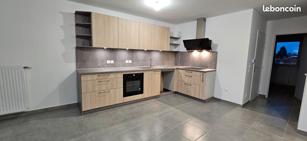 Appartement à louer, 62m², Soucieu-en-Jarrest