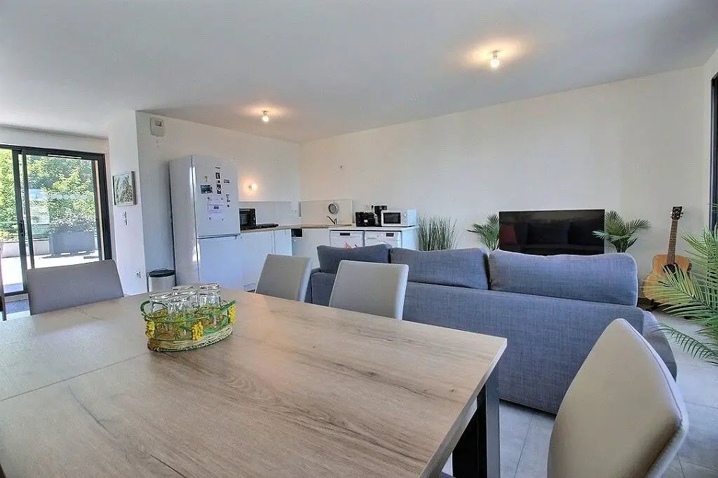 Appartement à louer, 87m², Évian-les-Bains