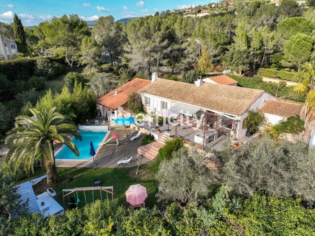 Maison à vendre, 141m², Roquebrune-sur-Argens