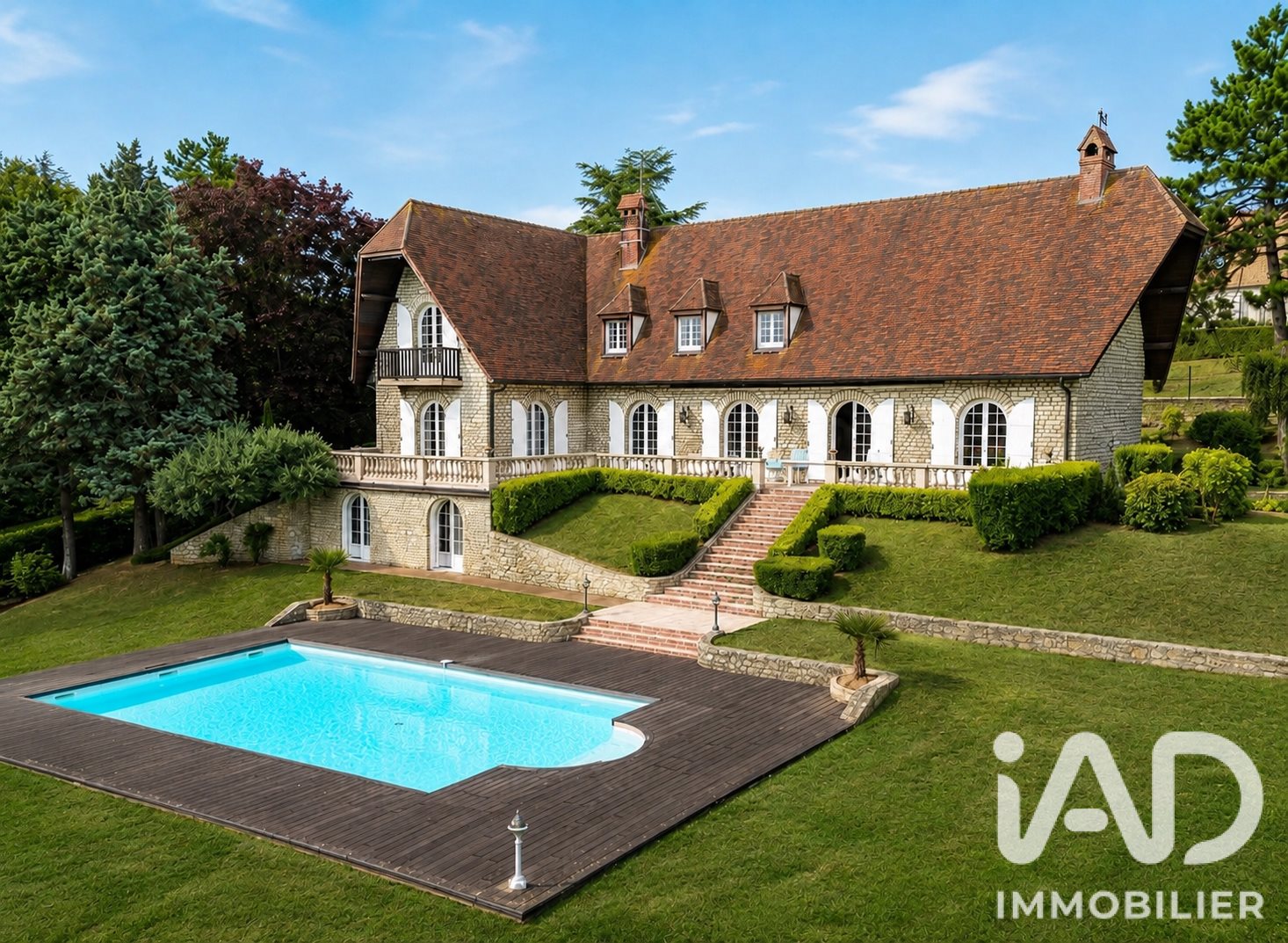 Maison à vendre, 230m², Le Mont-Saint-Adrien