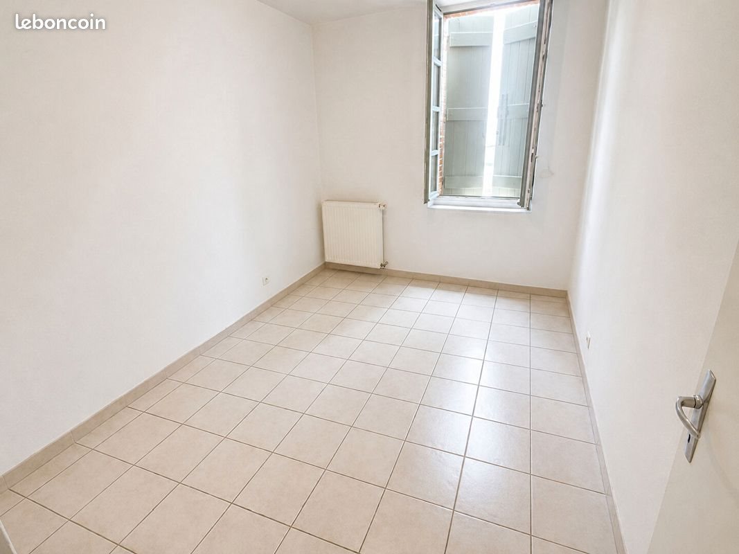 Appartement à louer, 69m², Saint-Étienne-de-Tulmont