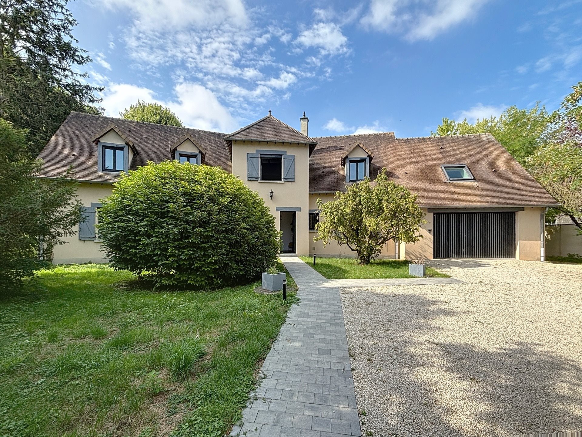 Maison à vendre, 330m², Taissy