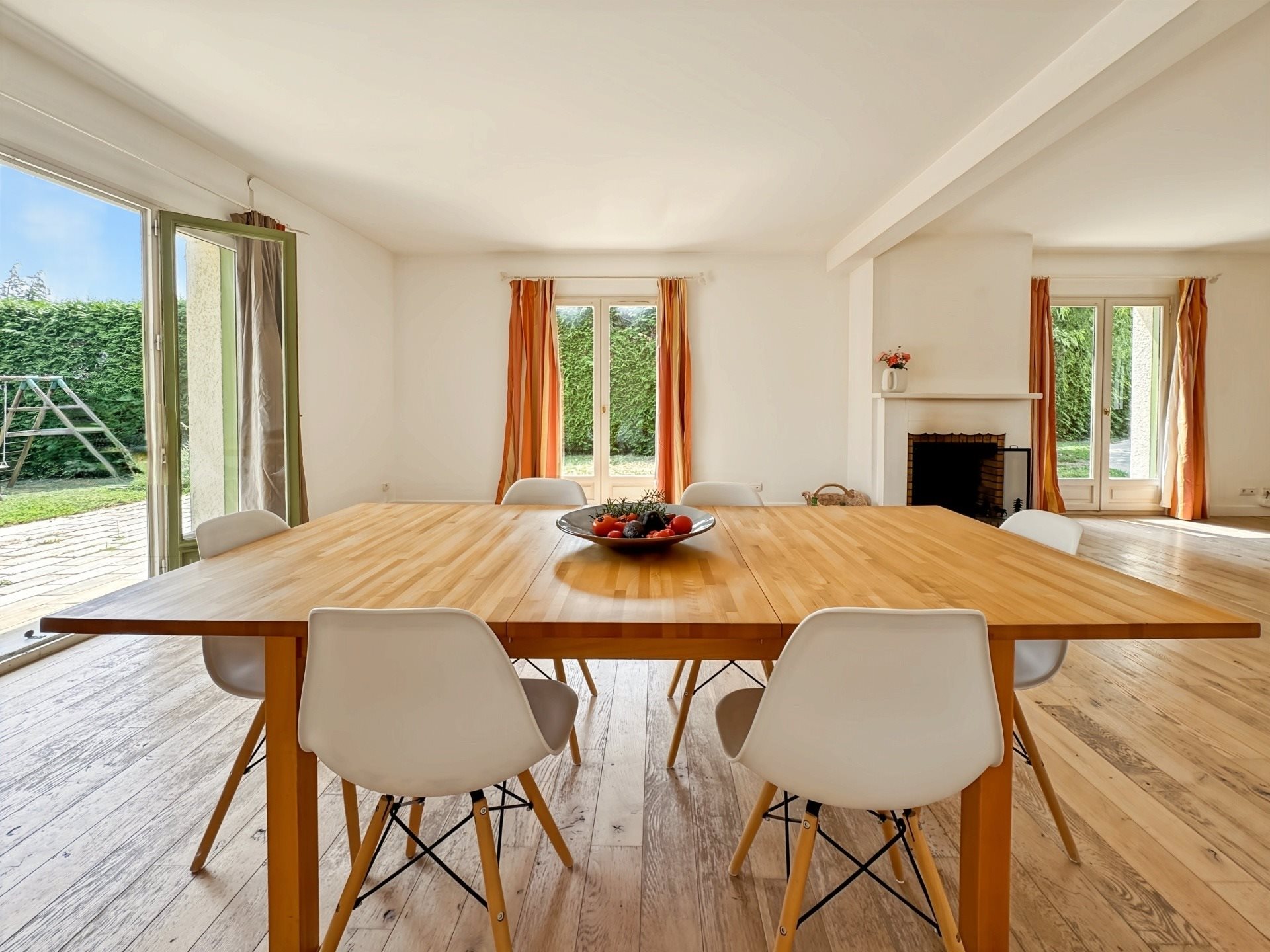 Maison à vendre, 192m², Cessy