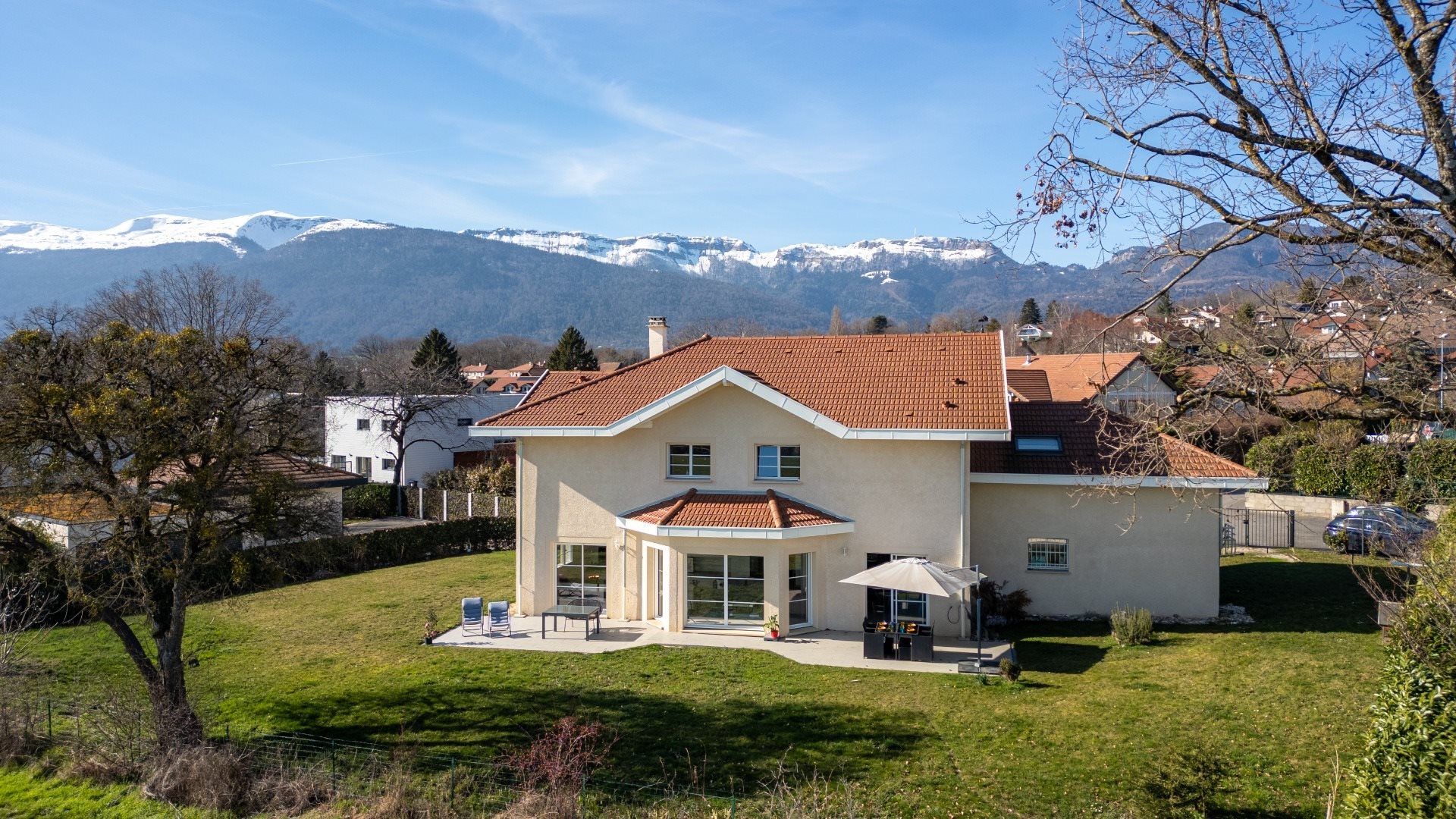 Maison à vendre, 240m², Cessy
