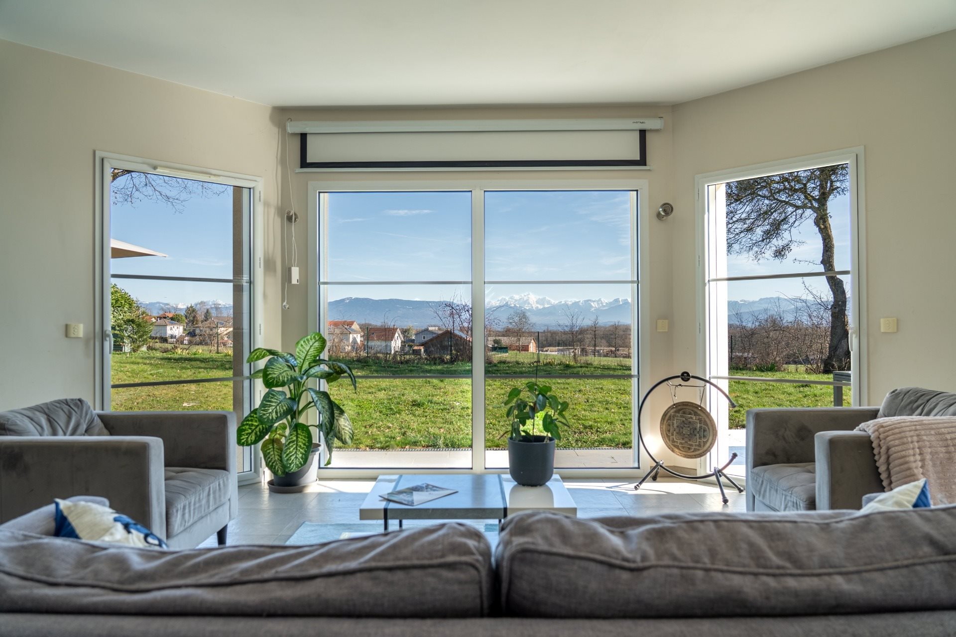 Maison à vendre, 240m², Cessy