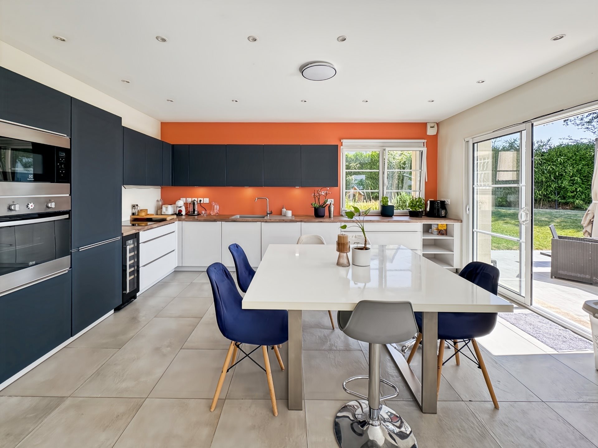 Maison à vendre, 240m², Cessy