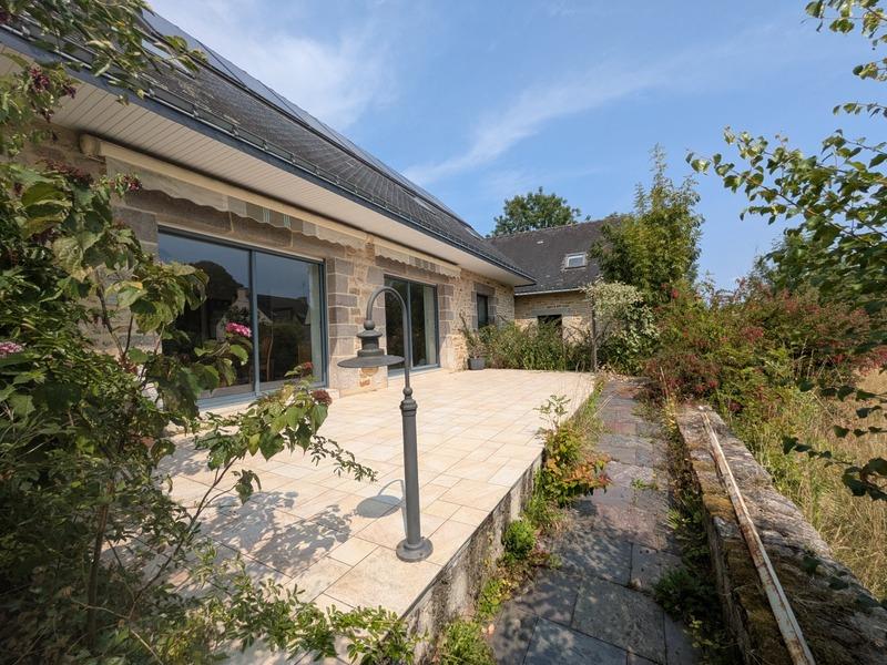 Maison à vendre, 230m², Saint-Caradec-Trégomel