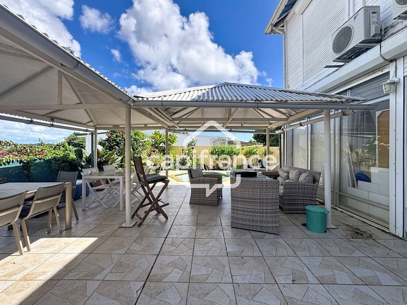 Maison à vendre, 380m², Les Abymes