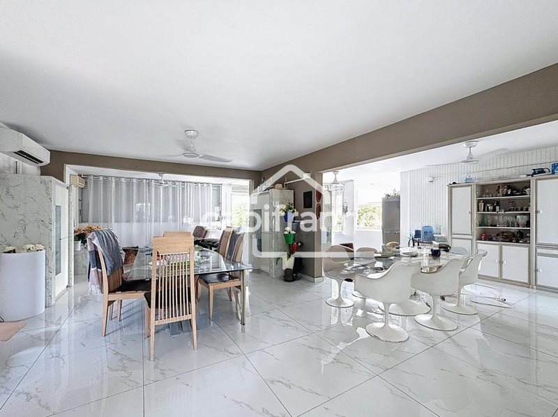 Maison à vendre, 380m², Les Abymes