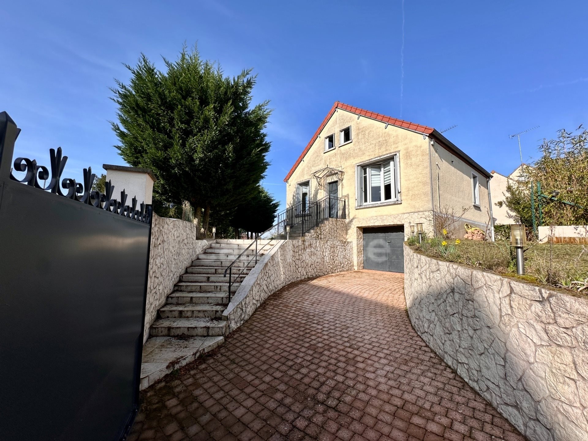 Maison à vendre, 140m², Feucherolles