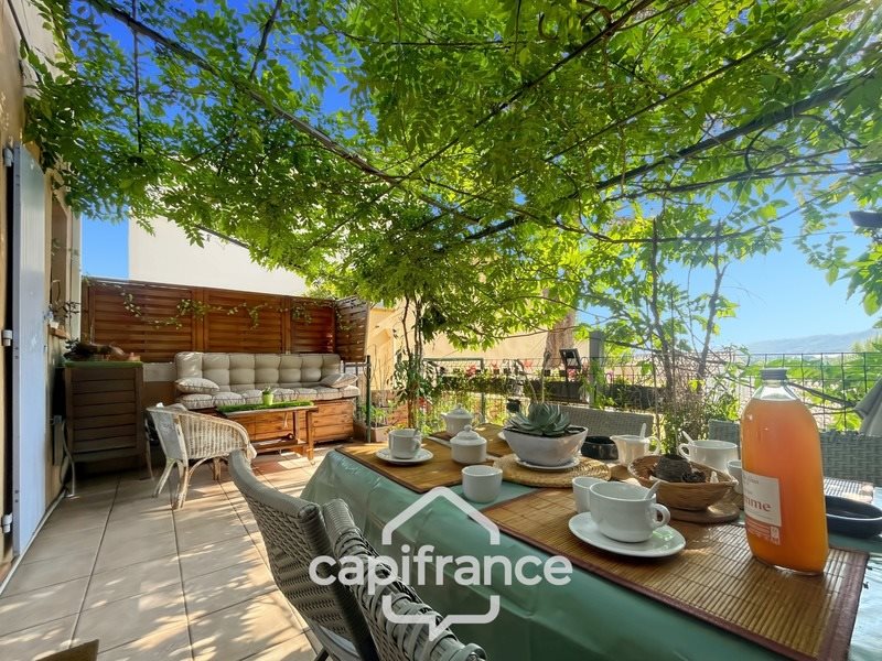 Maison à vendre, 76m², Mallemort