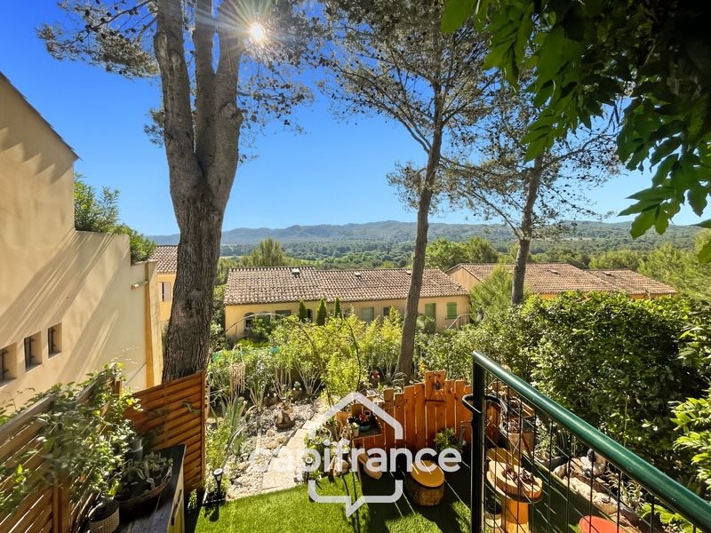 Maison à vendre, 76m², Mallemort