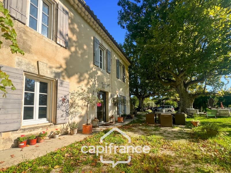Maison à vendre, 254m², Mollégès