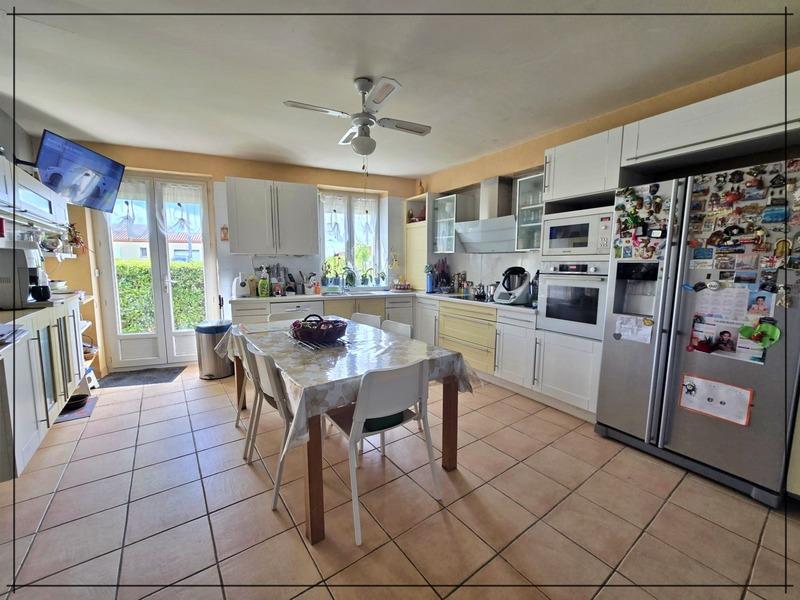 Maison à vendre, 350m², Mézin