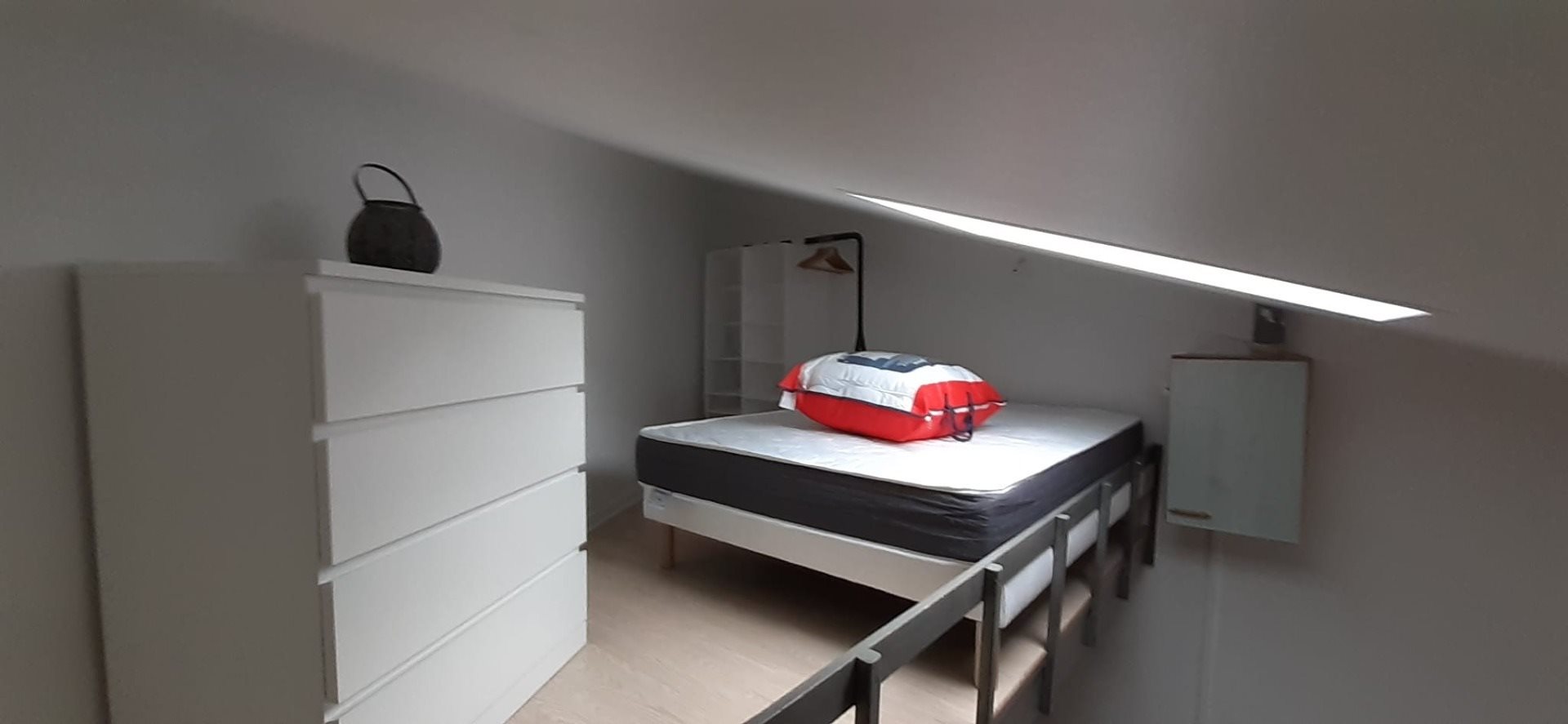 Appartement à louer, 27m², Saint-Vrain