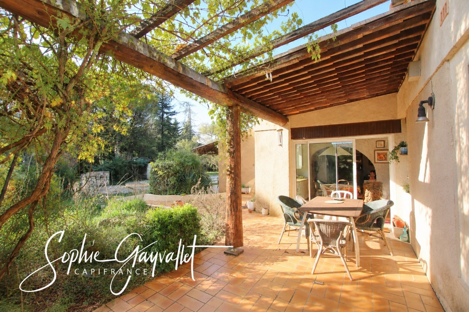 Maison à vendre, 180m², Ventabren