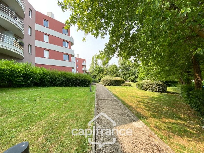 Appartement à vendre, 63m², Saint-Thibault-des-Vignes