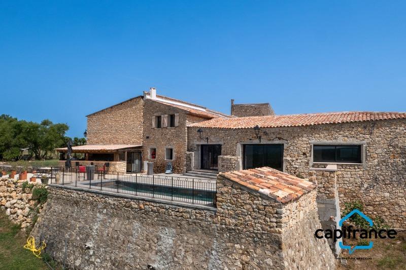 Maison à vendre, 621m², Régusse