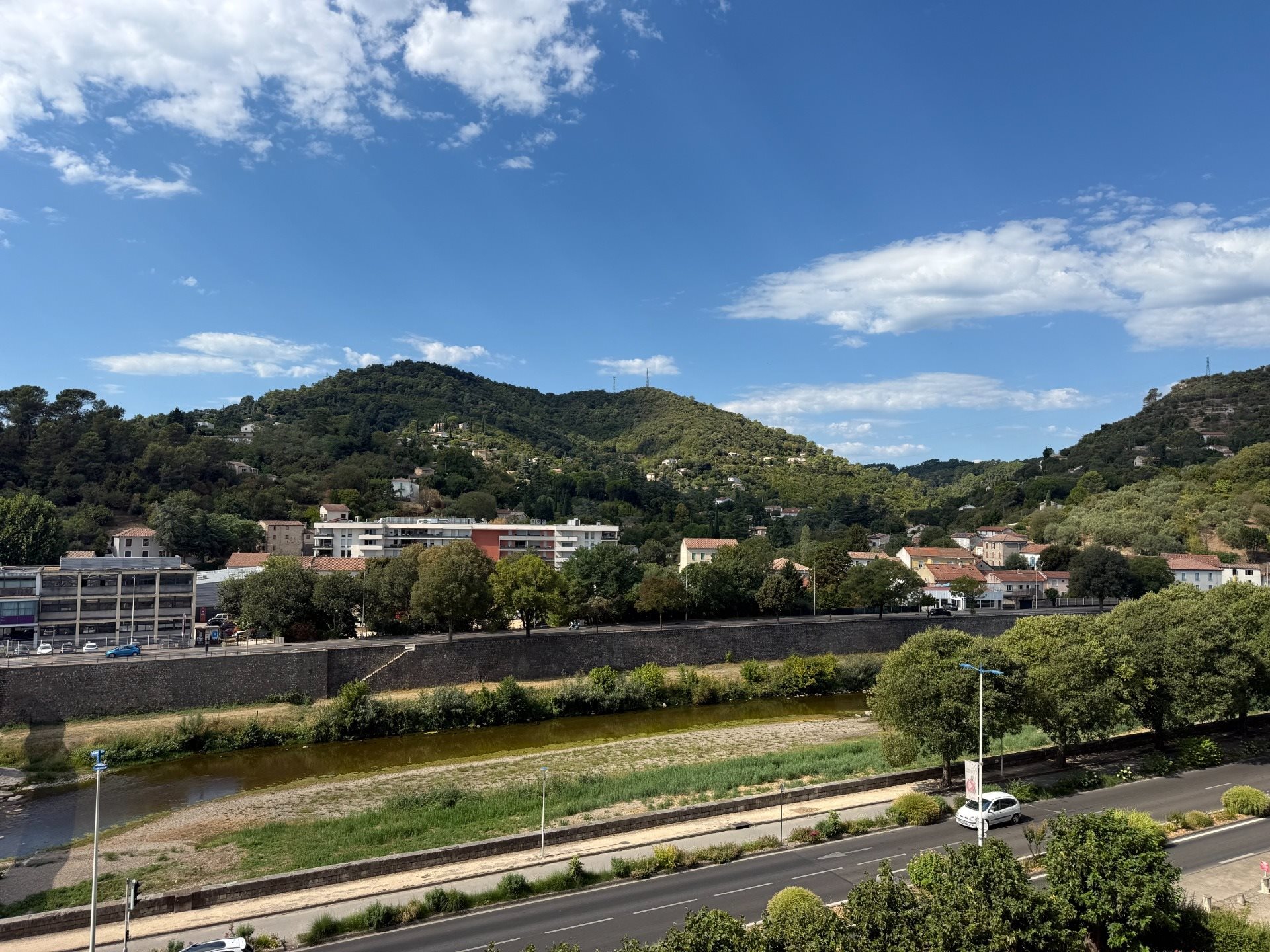 Appartement à vendre, 81m², Alès