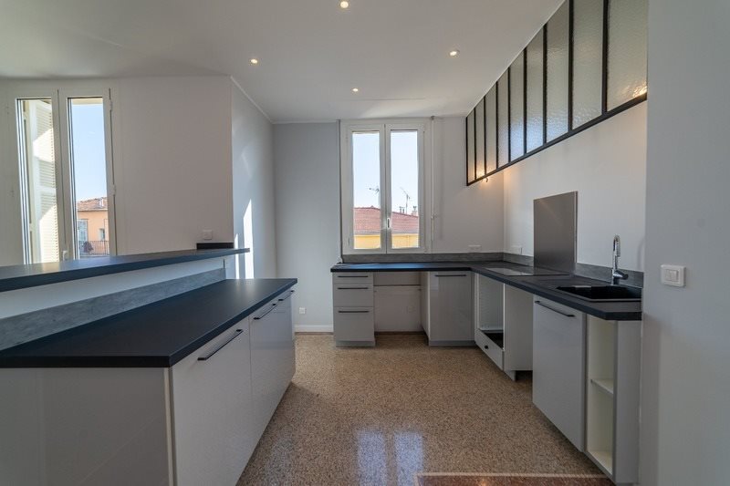 Appartement à louer, 55m², Nice