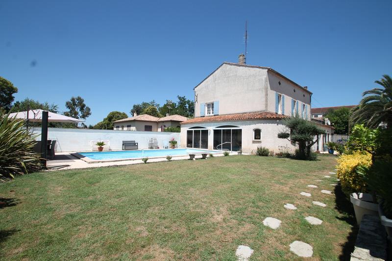 Maison à vendre, 190m², Tonneins