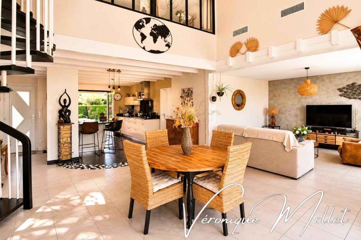 Maison à vendre, 165m², Lignan-de-Bordeaux