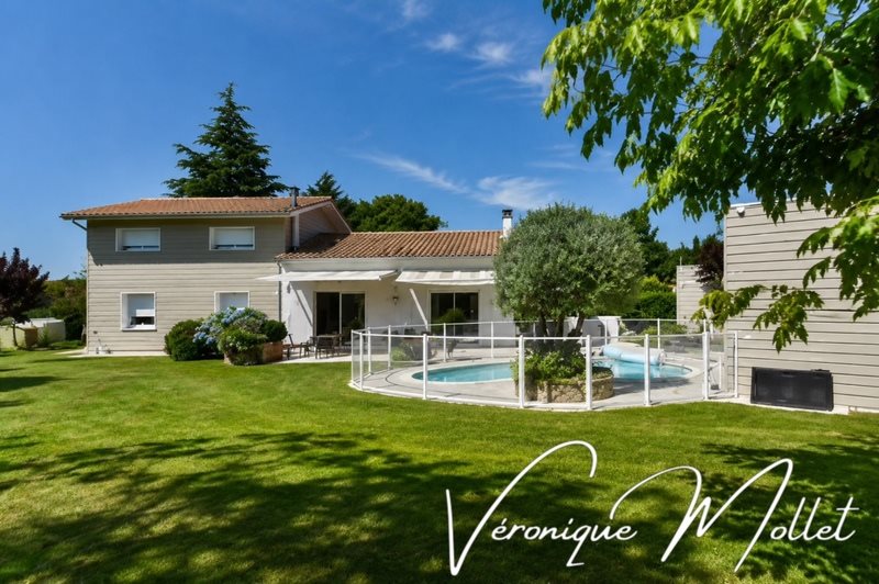 Maison à vendre, 165m², Lignan-de-Bordeaux