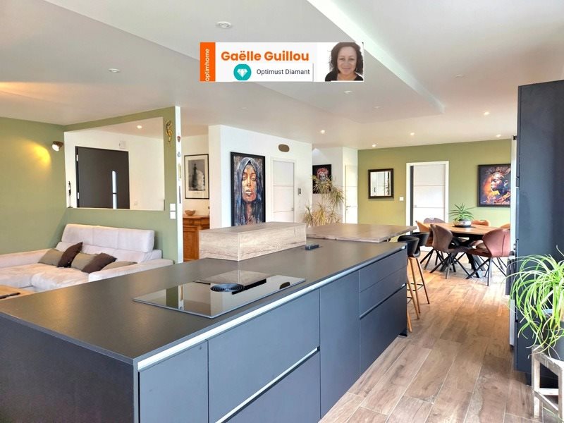 Maison à vendre, 143m², Plougoulm