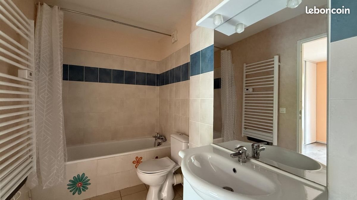 Appartement à louer, 36m², Aubenas