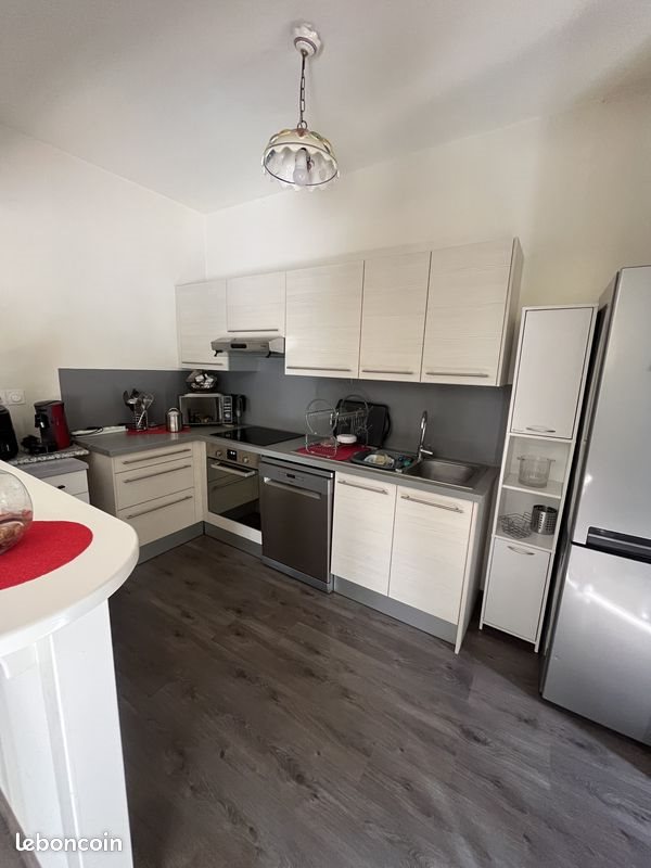 Appartement à louer, 81m², Saint-Paul-Trois-Châteaux