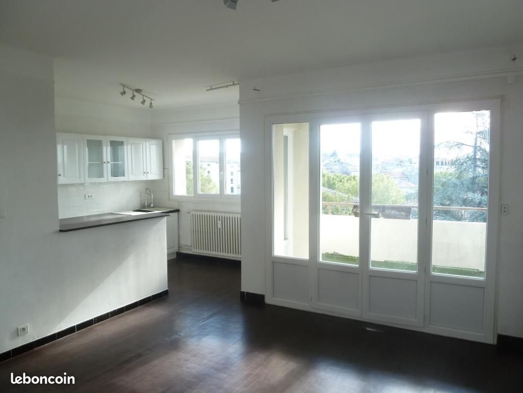 Appartement à louer, 44m², Aubenas