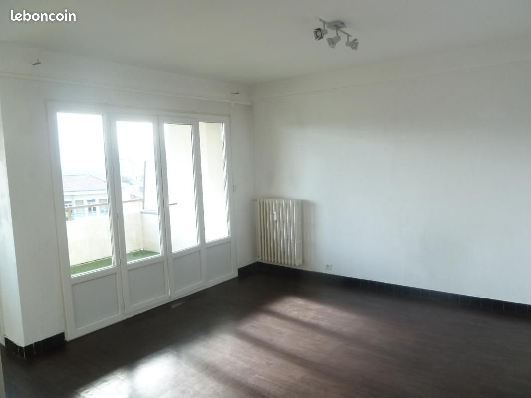 Appartement à louer, 44m², Aubenas