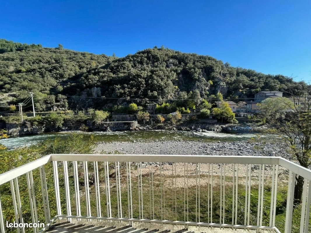 Appartement à louer, 52m², Pont-de-Labeaume