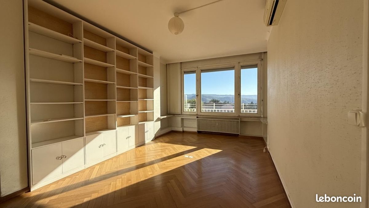 Appartement à louer, 91m², Aubenas