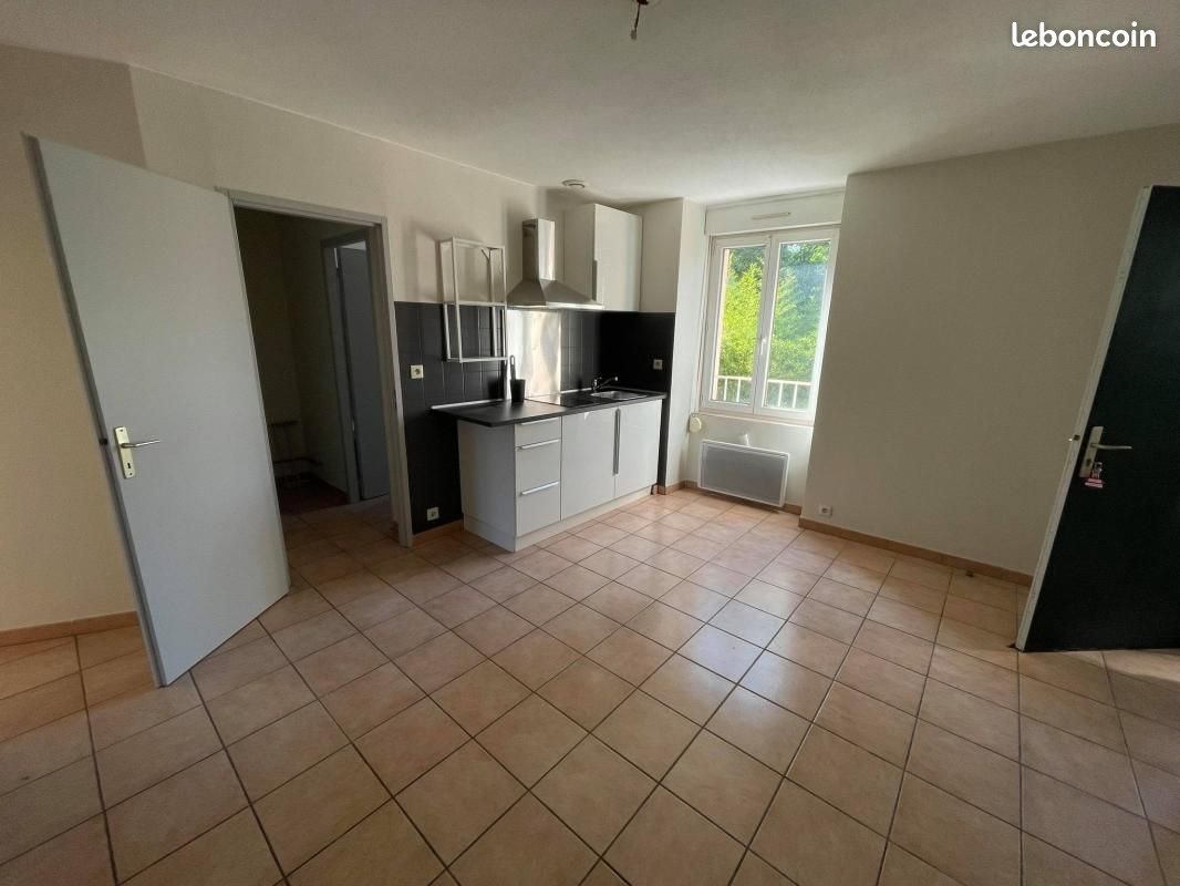 Appartement à louer, 42m², Aubenas