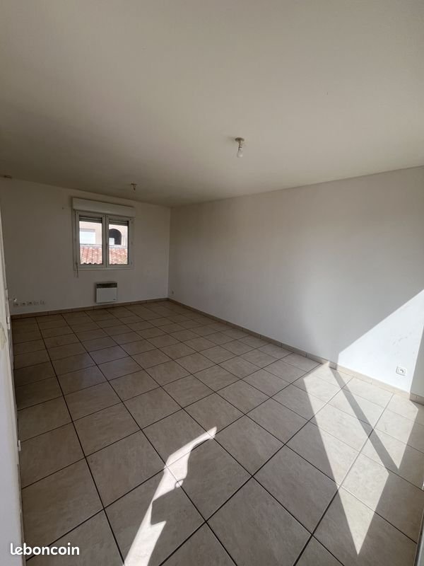 Appartement à louer, 37m², Saint-Paul-Trois-Châteaux