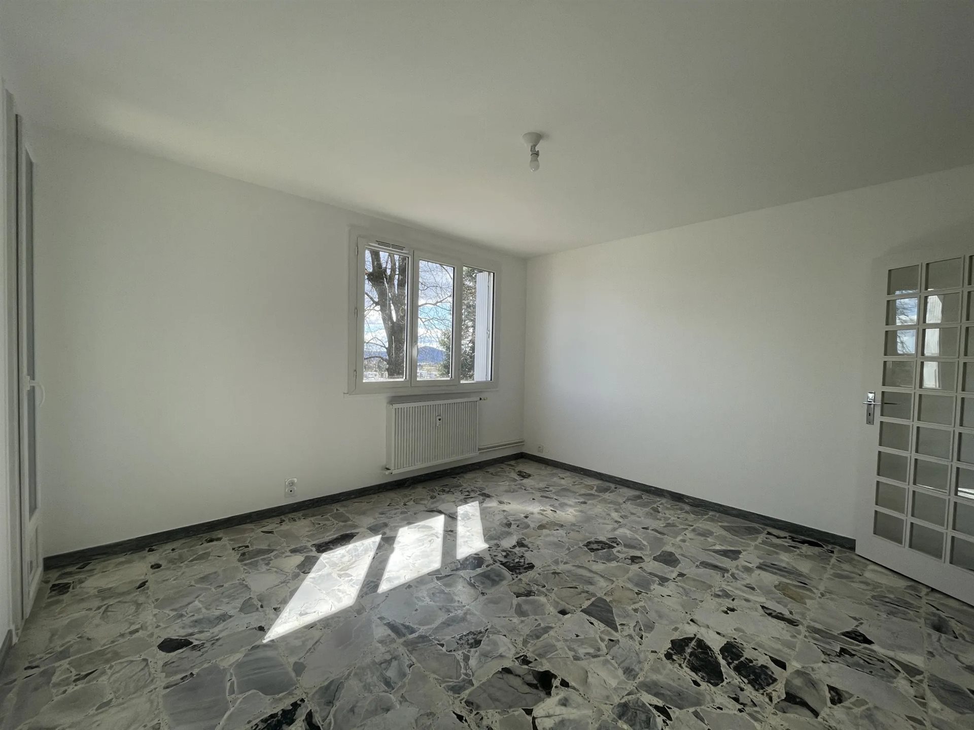 Appartement à louer, 61m², Aubenas