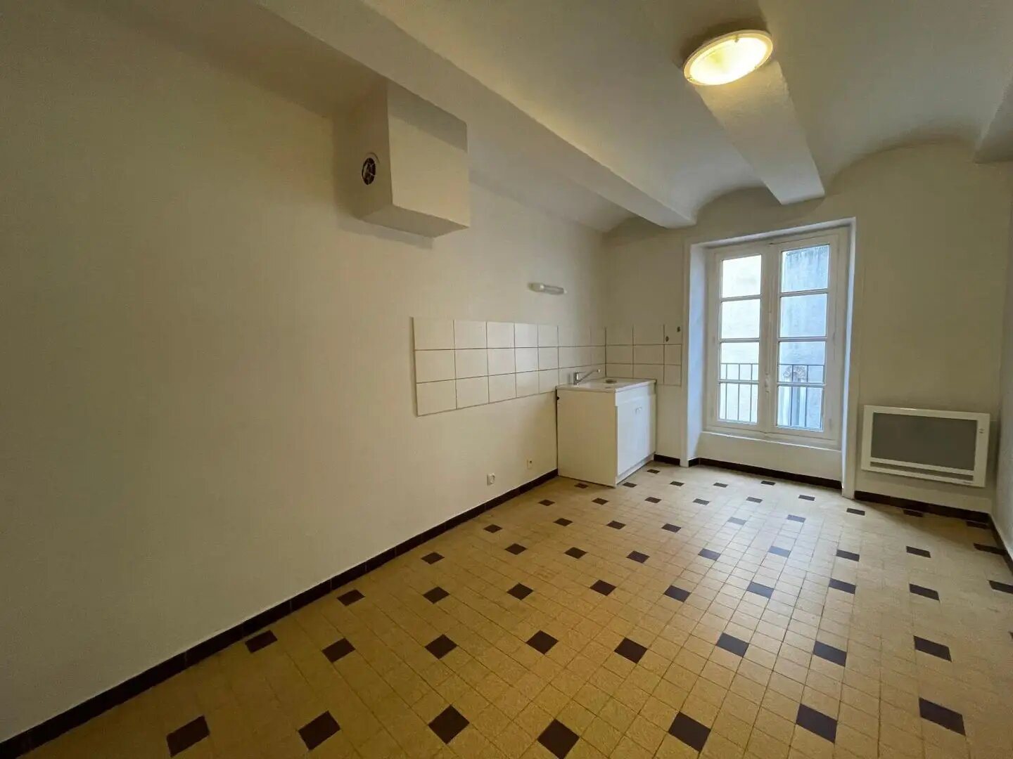 Appartement à louer, 27m², Aubenas