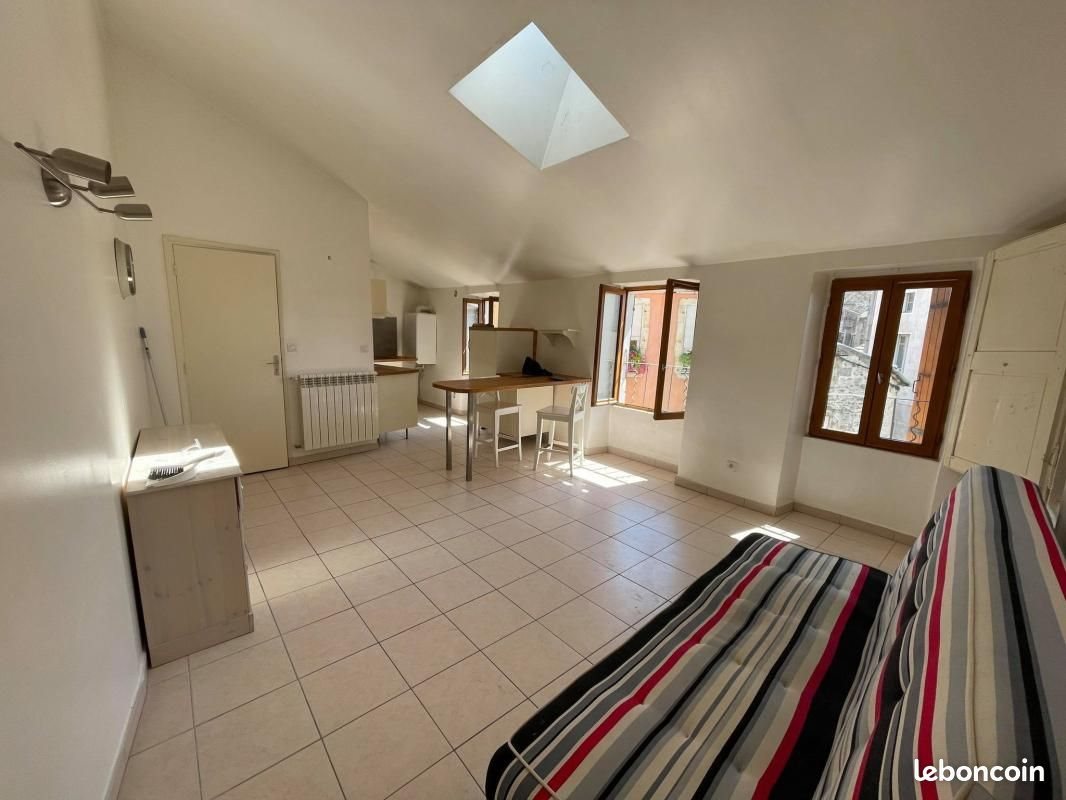 Appartement à louer, 36m², Aubenas