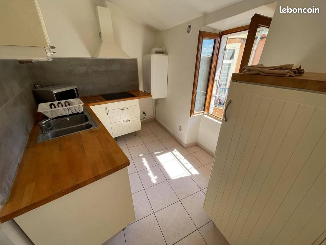 Appartement à louer, 36m², Aubenas