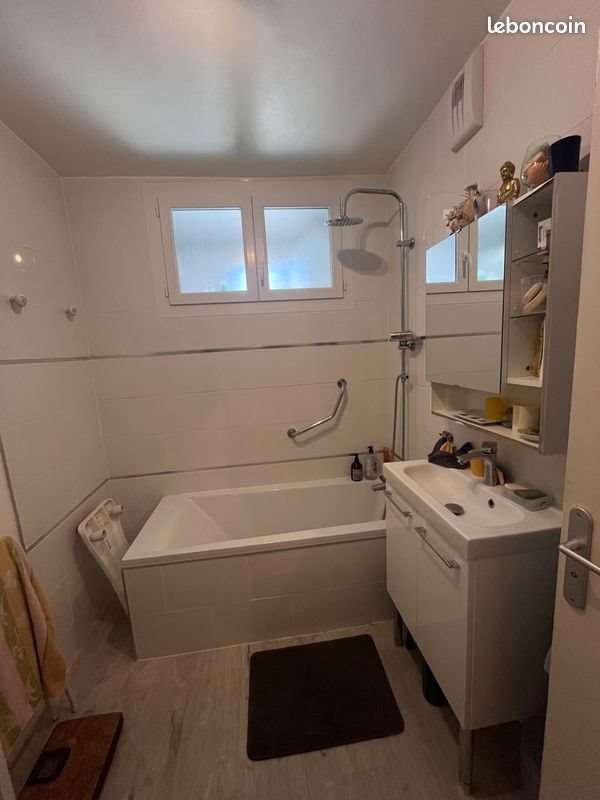 Appartement à louer, 57m², Saint-Paul-Trois-Châteaux