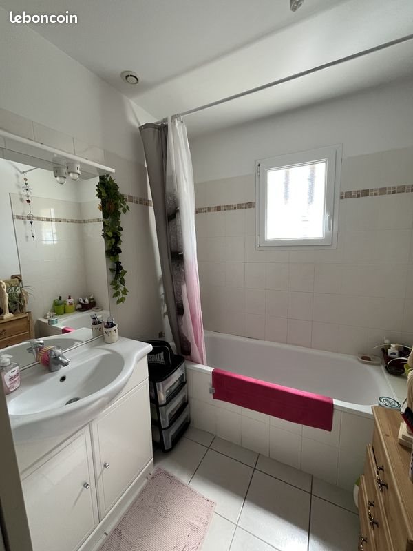 Appartement à louer, 63m², Saint-Paul-Trois-Châteaux