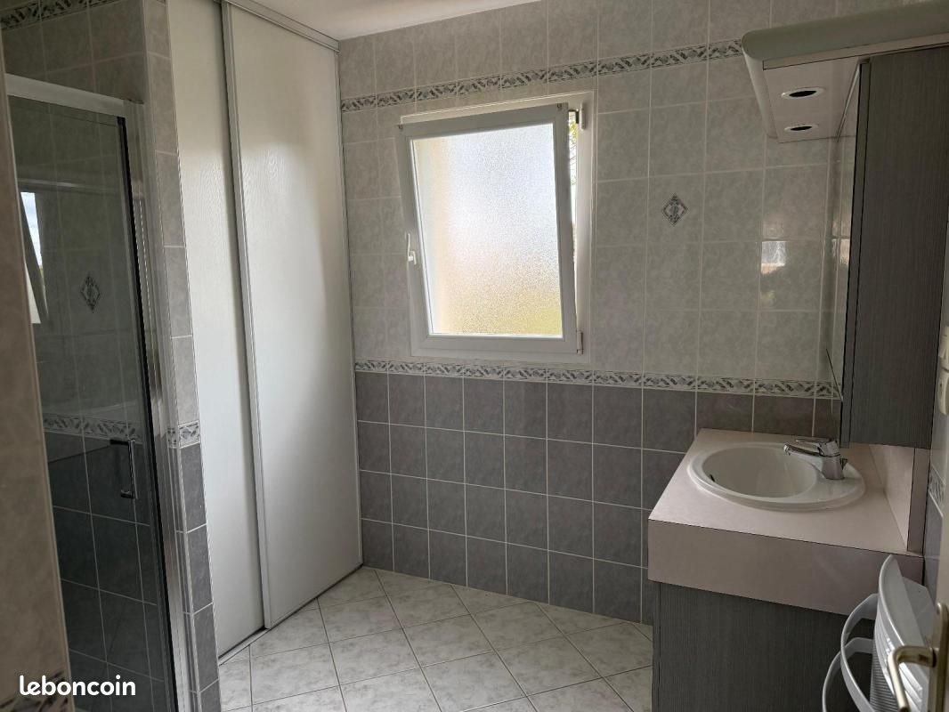 Maison à louer, 92m², Mesnard-la-Barotière